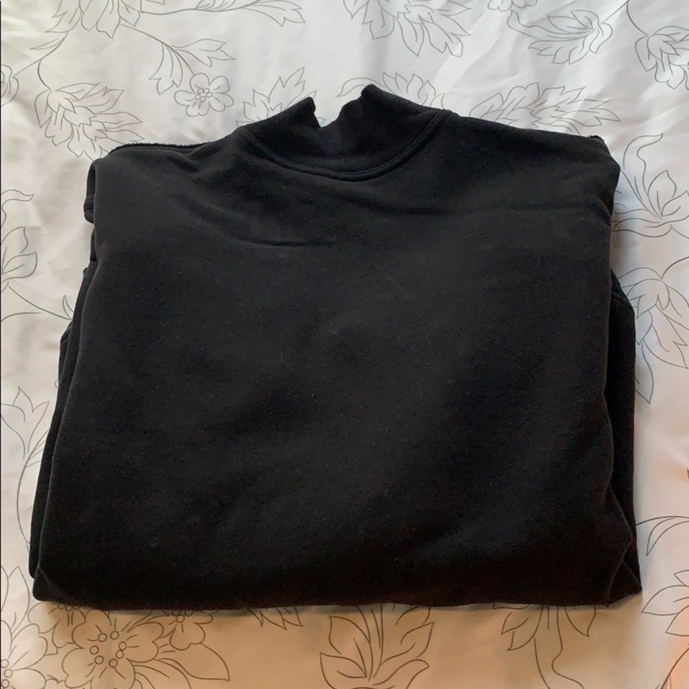 Lululemon Turtleneck Crew Sweatshirt